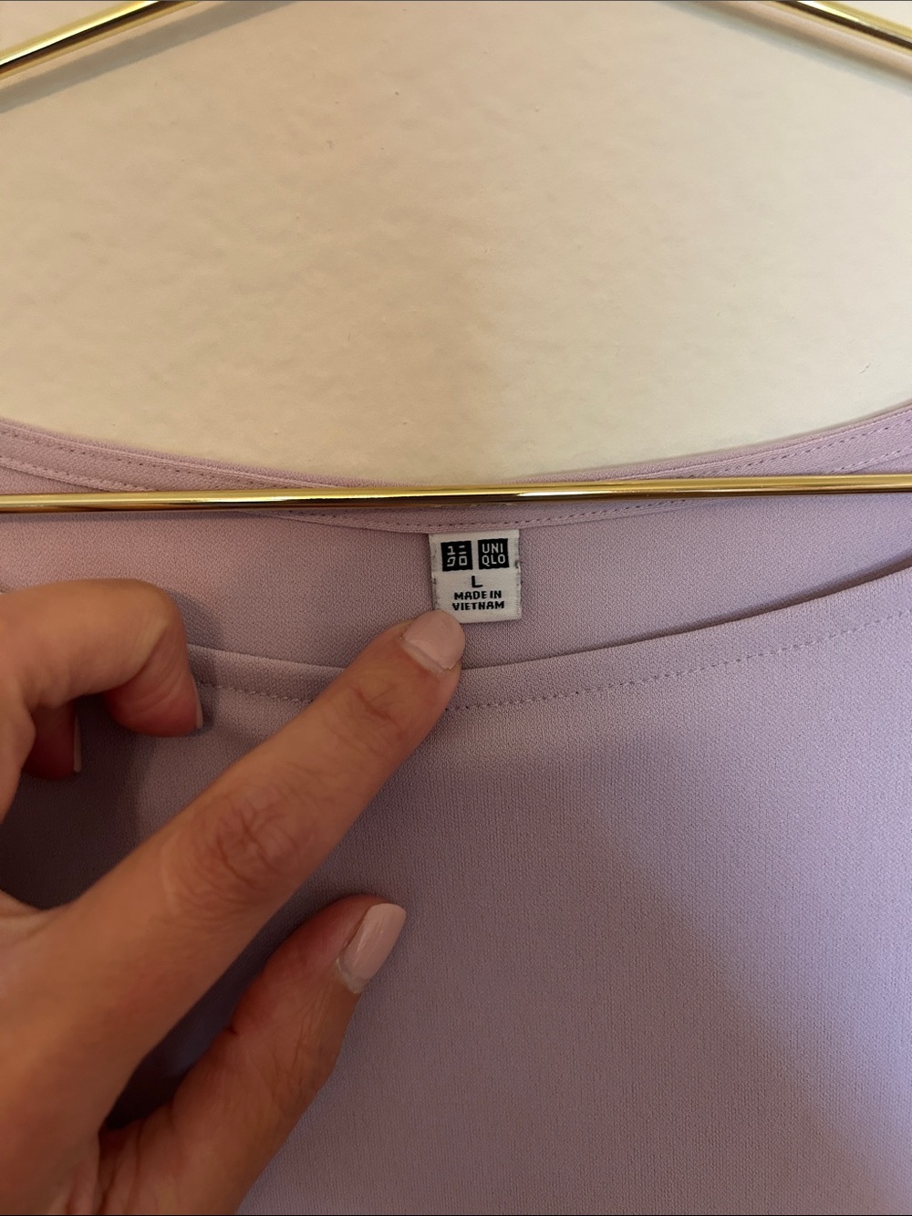 Elegant Lavender Women’s Blouse - Soft Scoop Neck - Picture 2 of 3